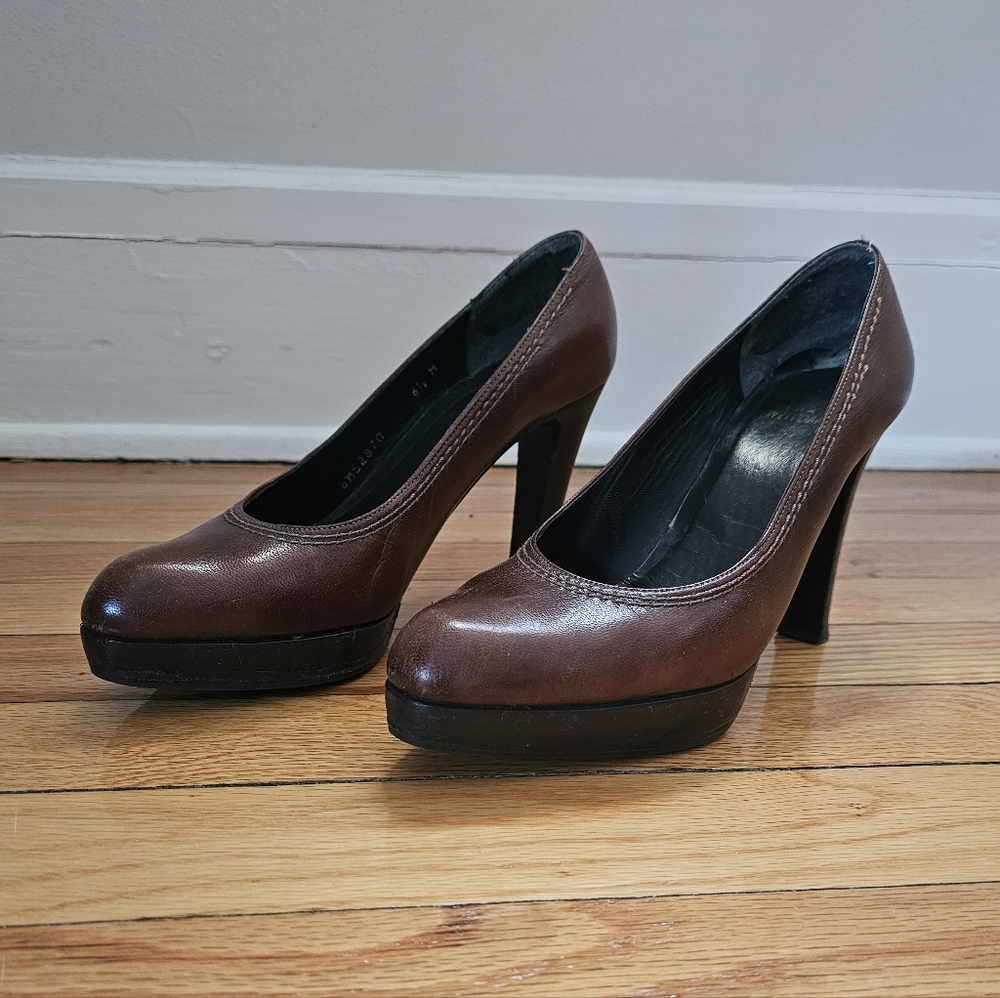 Brown Stuart Weitzman Brown Pumps